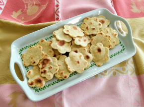 Crackers al basilico cotti in padella della dolcina Martic