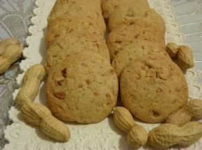 Biscotti con arachidi speziati