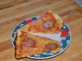 Pizza al salamino