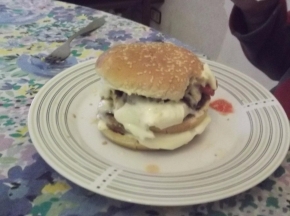 Hamburger della casa (House burger)