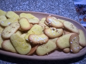 Biscotti tipo pavesini( ricetta della dolcina Elisaansa)