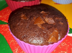 Muffin al cacao con cuore di nutella