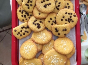 Biscotti decorati con farina di mais