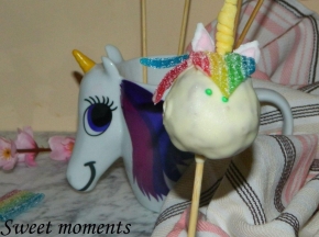 Unicorn cakepops