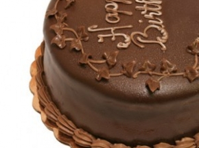 torta di compleanno al cioccolato