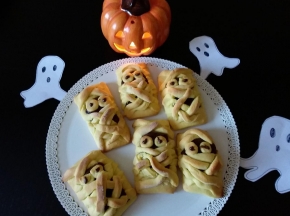 7° Dolce sfida culinaria: Halloween -Dolce vs Salato- Mummie di pasta frolla e cioccolato