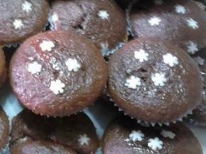 Muffin di cioccolato e stelle