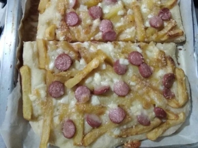 Pizza wurstel e patatine