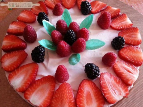 Cheesecake allo yogurt e frutti rossi