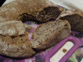 Pane rustico con semi di lino
