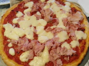 Pizza Margherita prosciutto