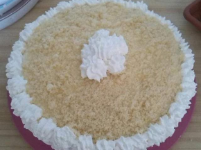 Torta sbriciolata con crema pasticcera