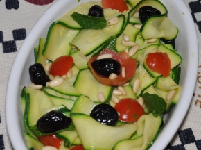 zucchine con olive e menta