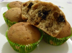 Muffin con prugne secche e noci