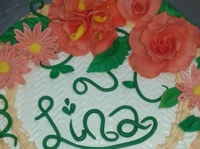 torta con fiori colorata