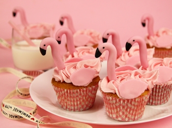 Flamingo cupcake
