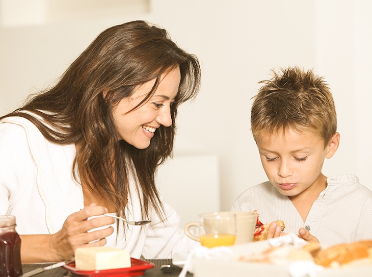 In cucina con i bambini a partire dal risveglio: la colazione