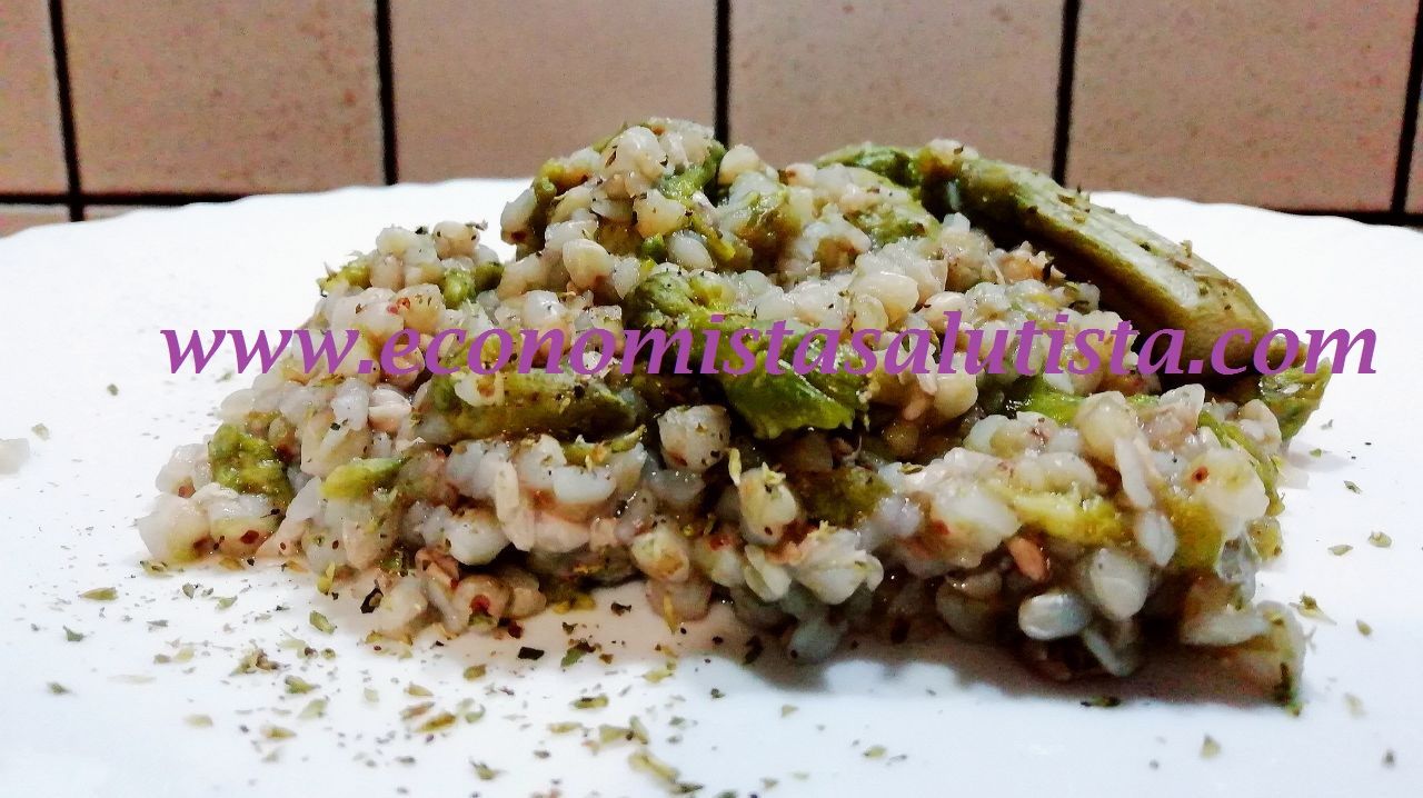 immagine post Primi piatti senza glutine, leggeri e gustosi: grano saraceno agli asparagi!
