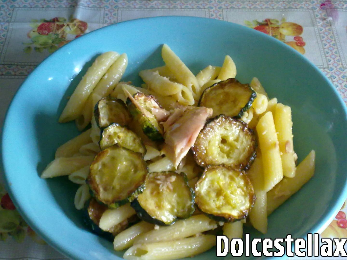immagine post pasta con zucchine e tonno