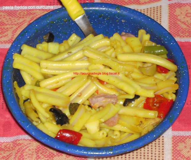 pasta fredda con curcuma melone e verdure