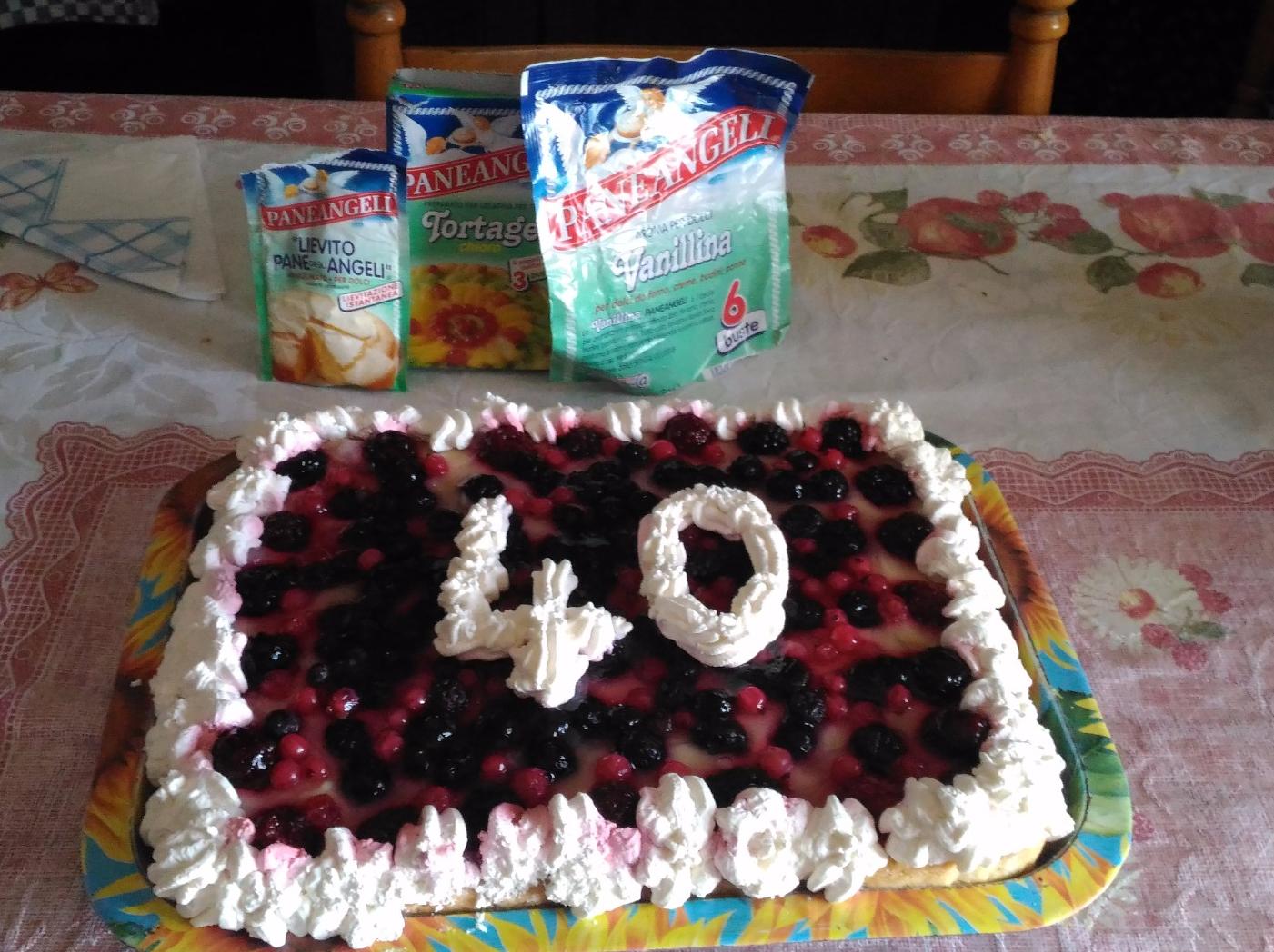 torta di frutta con gelatina