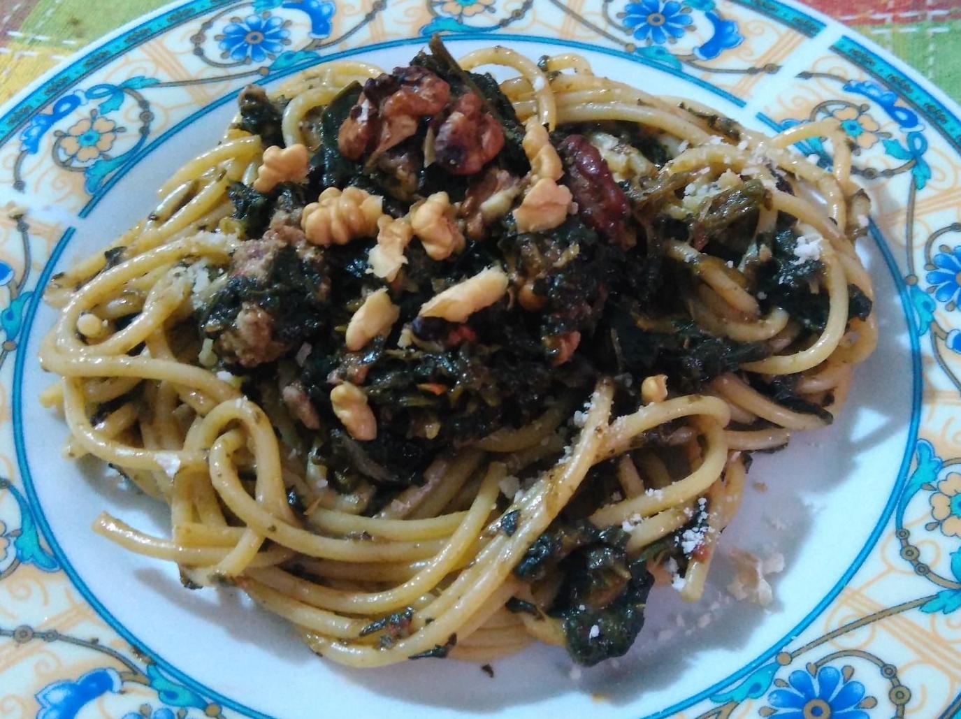Spaghetti  spinaci e noci