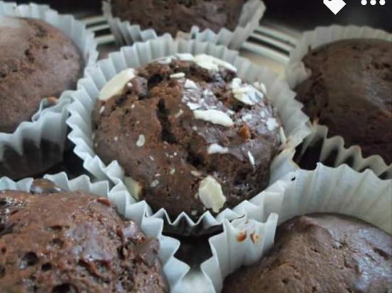 Muffin al cacao e mandorle