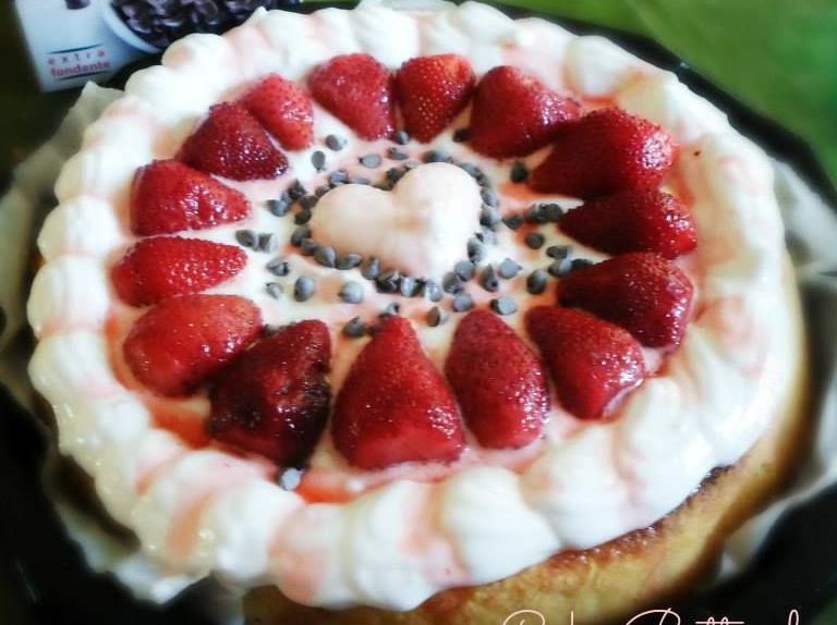 Chocolate,Strawberry and creamy cake