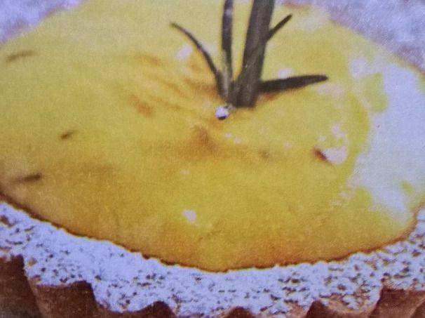 crostatina con crema al limone e rosmarino