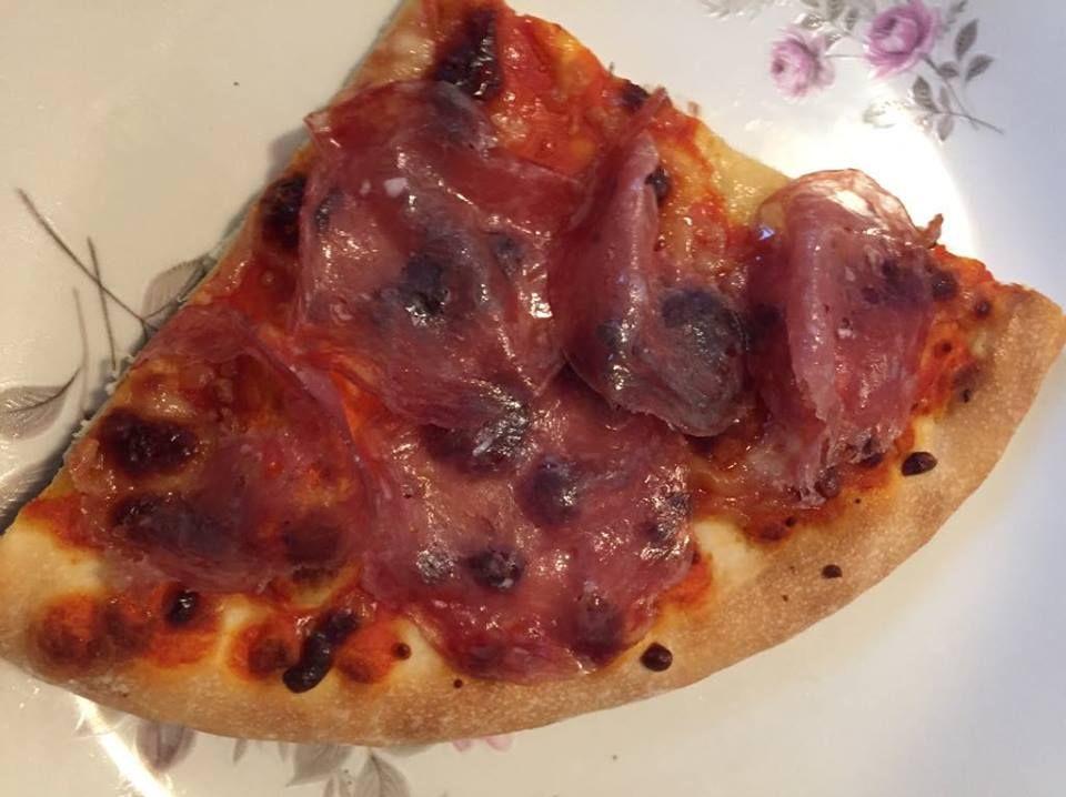 Pizza al salame