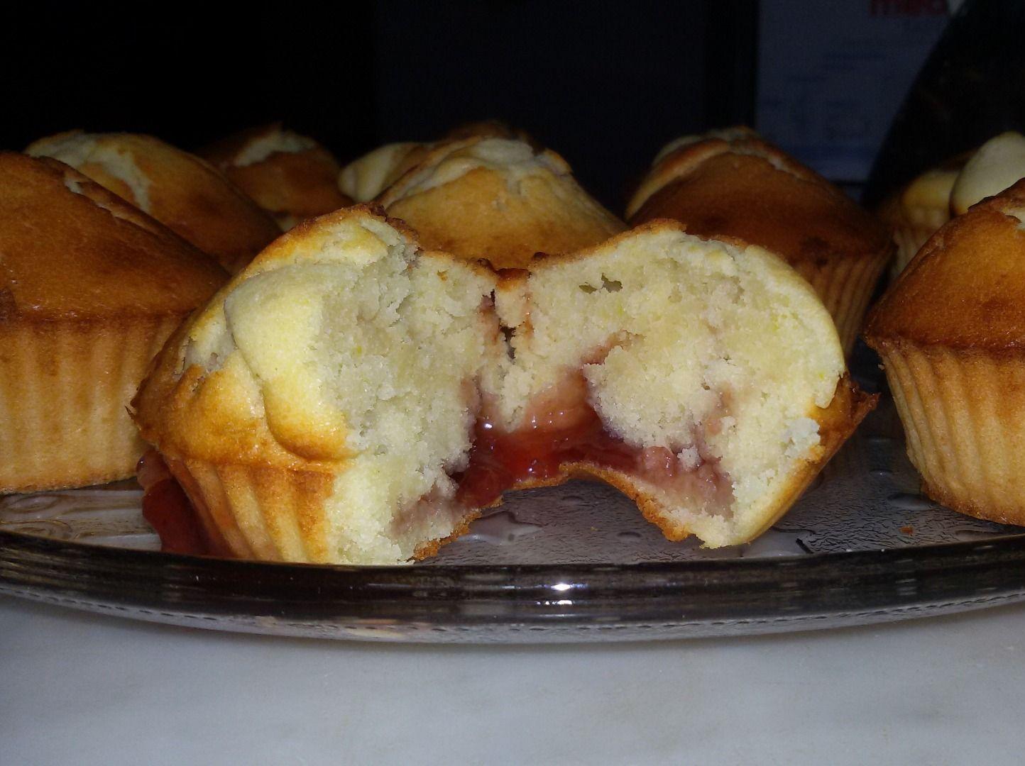 Muffin con marmellata di fragole