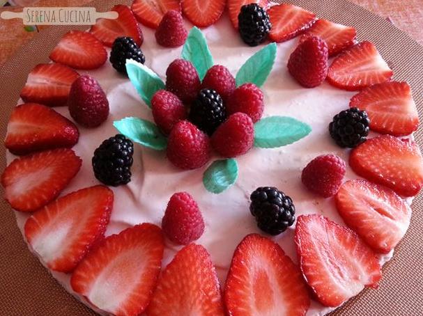Cheesecake allo yogurt e frutti rossi
