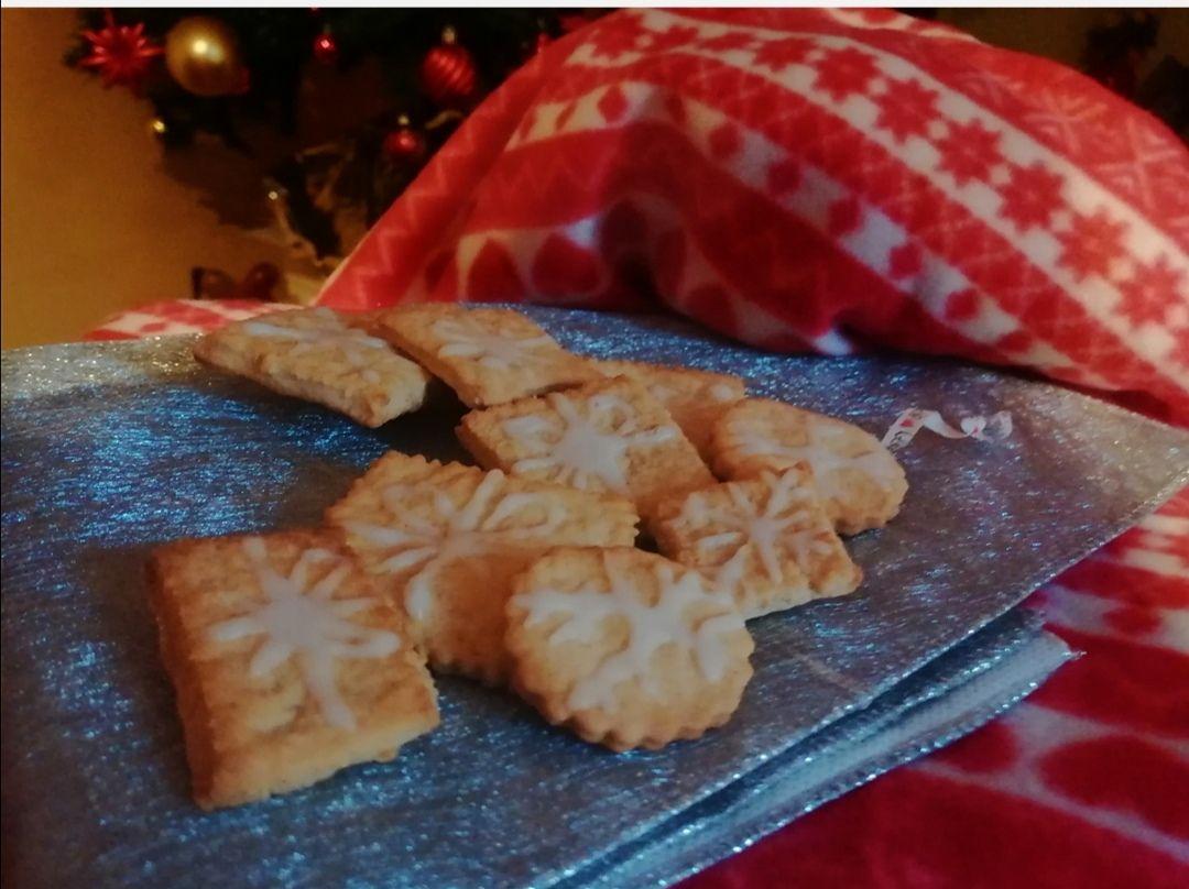 Biscotti Di Natale Vegani.Ricetta Biscotti Speziati Di Natale Vegan Dolcidee