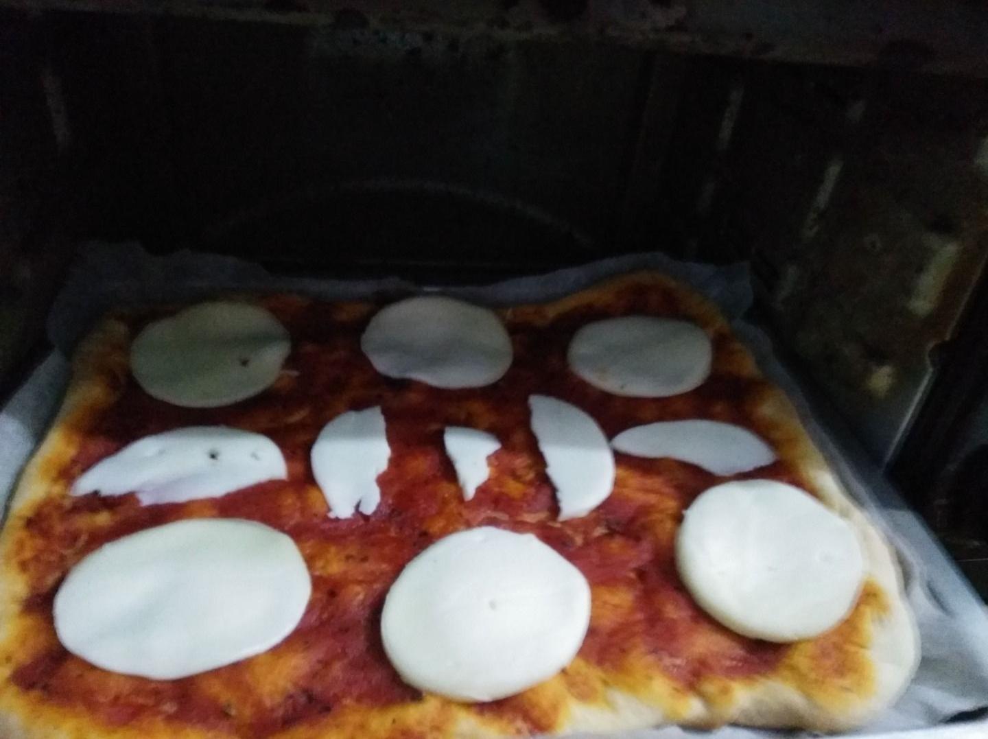 Pizza con Galbanino