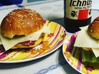 Panini per hamburger