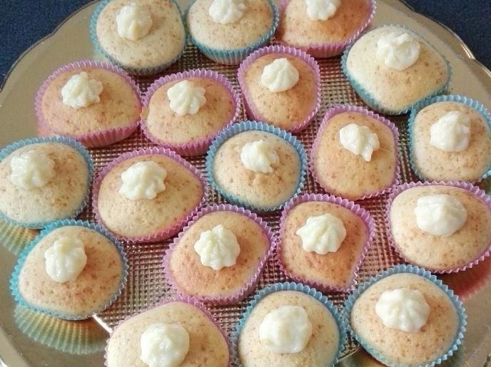 Muffin al limone con crema pasticcera