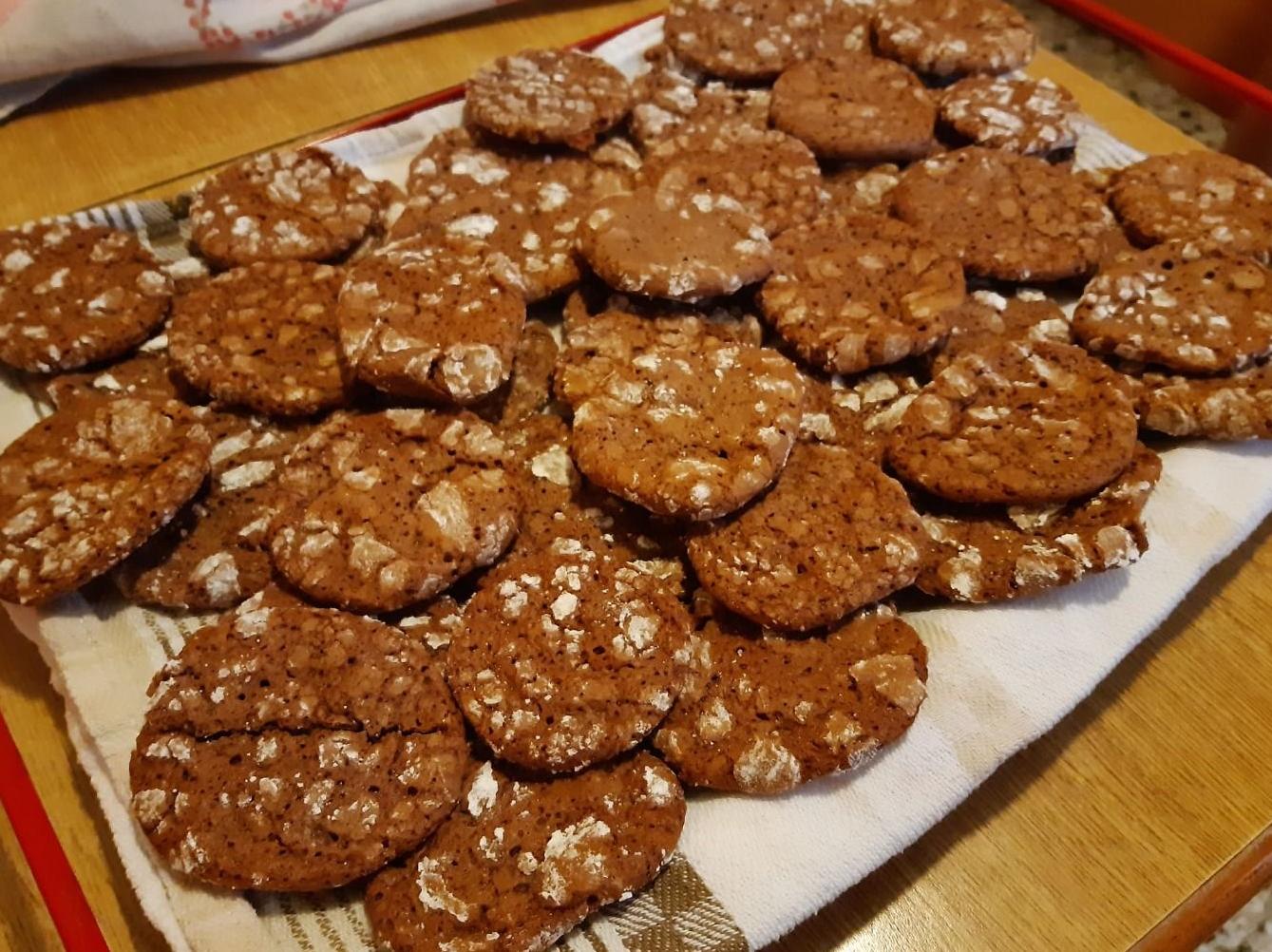 Mega biscotti crinkle cioccolato e arancia
