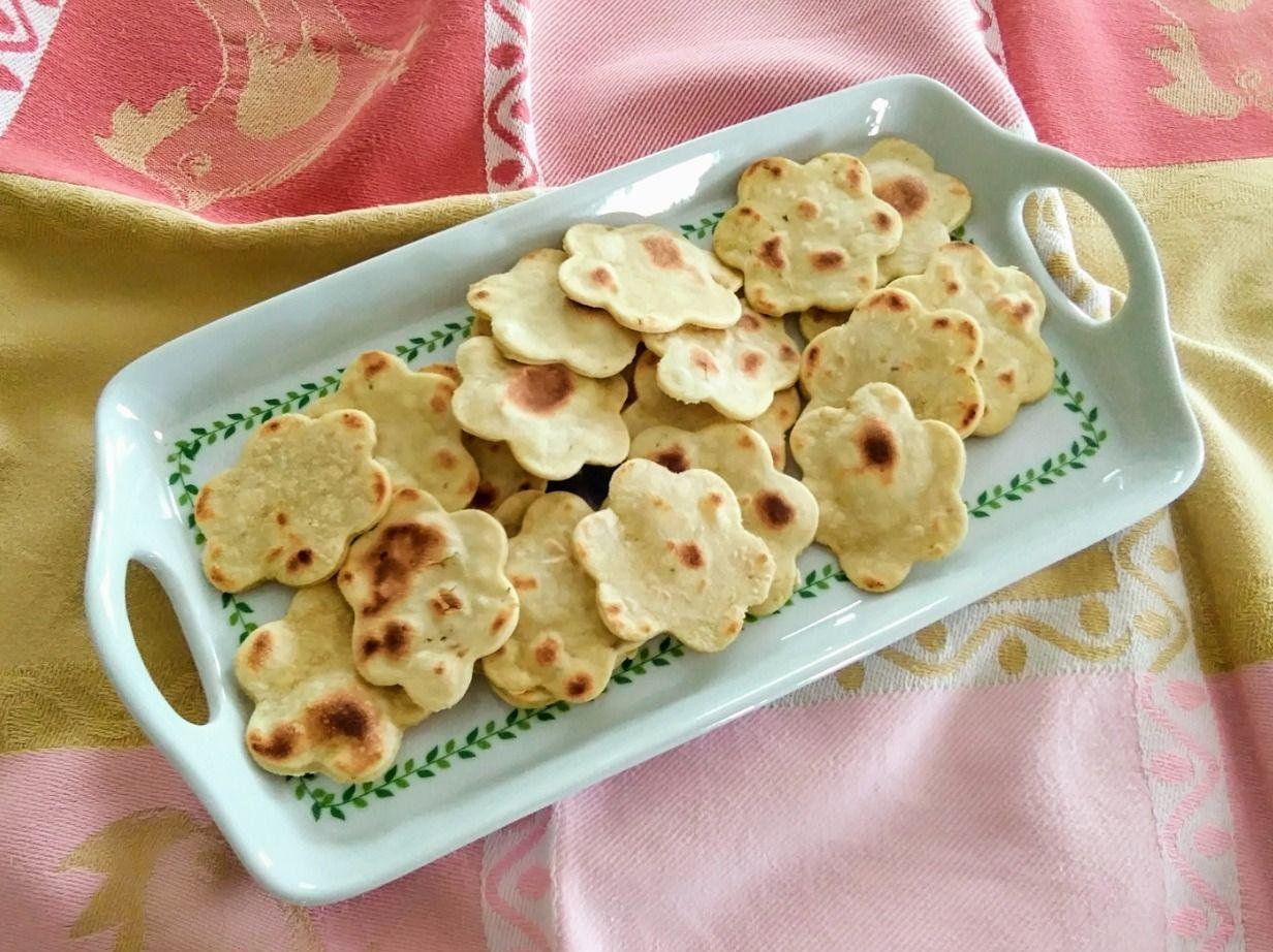 Crackers al basilico cotti in padella della dolcina Martic