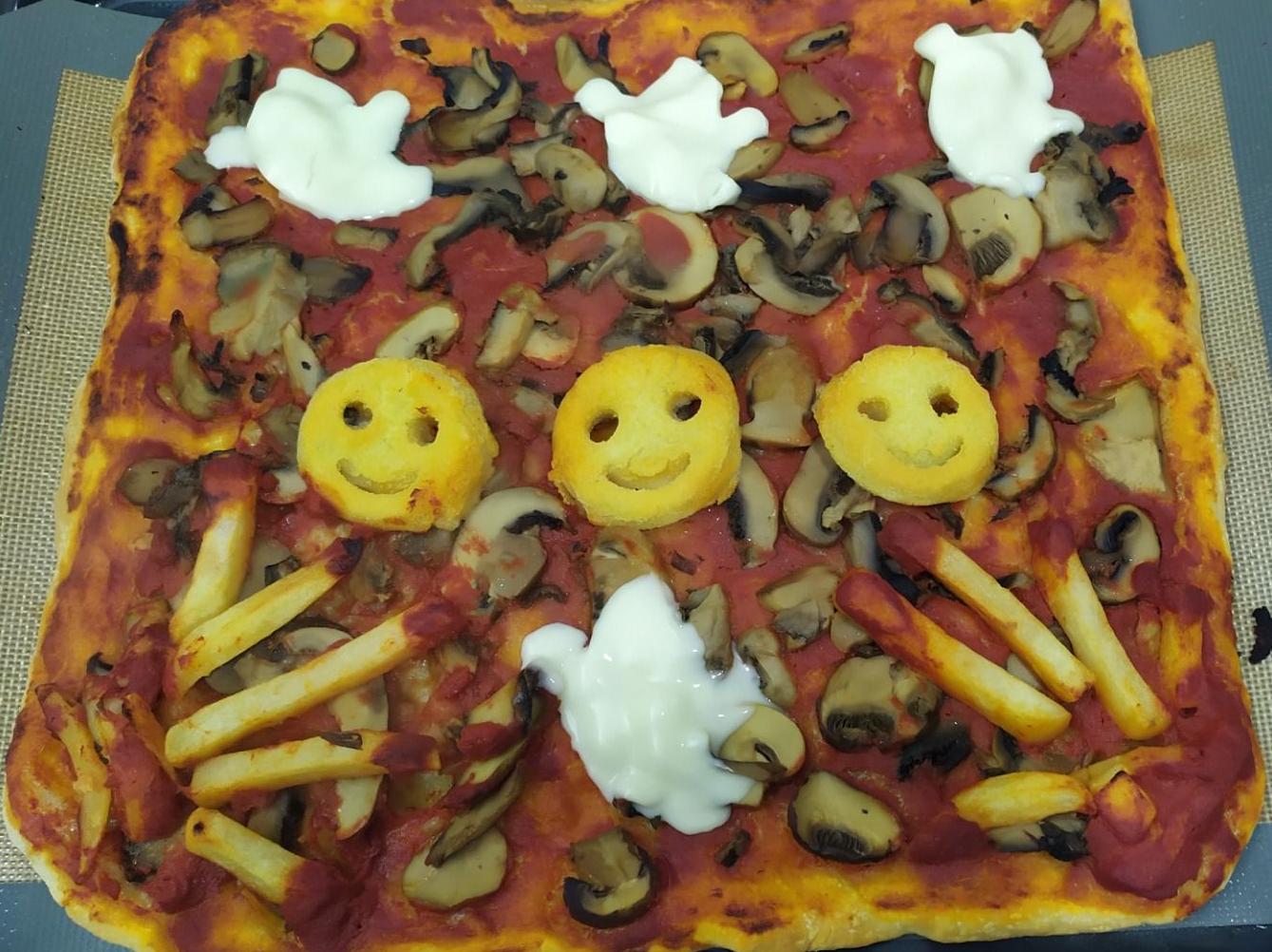 Pizza mostruosa👻👻🎃