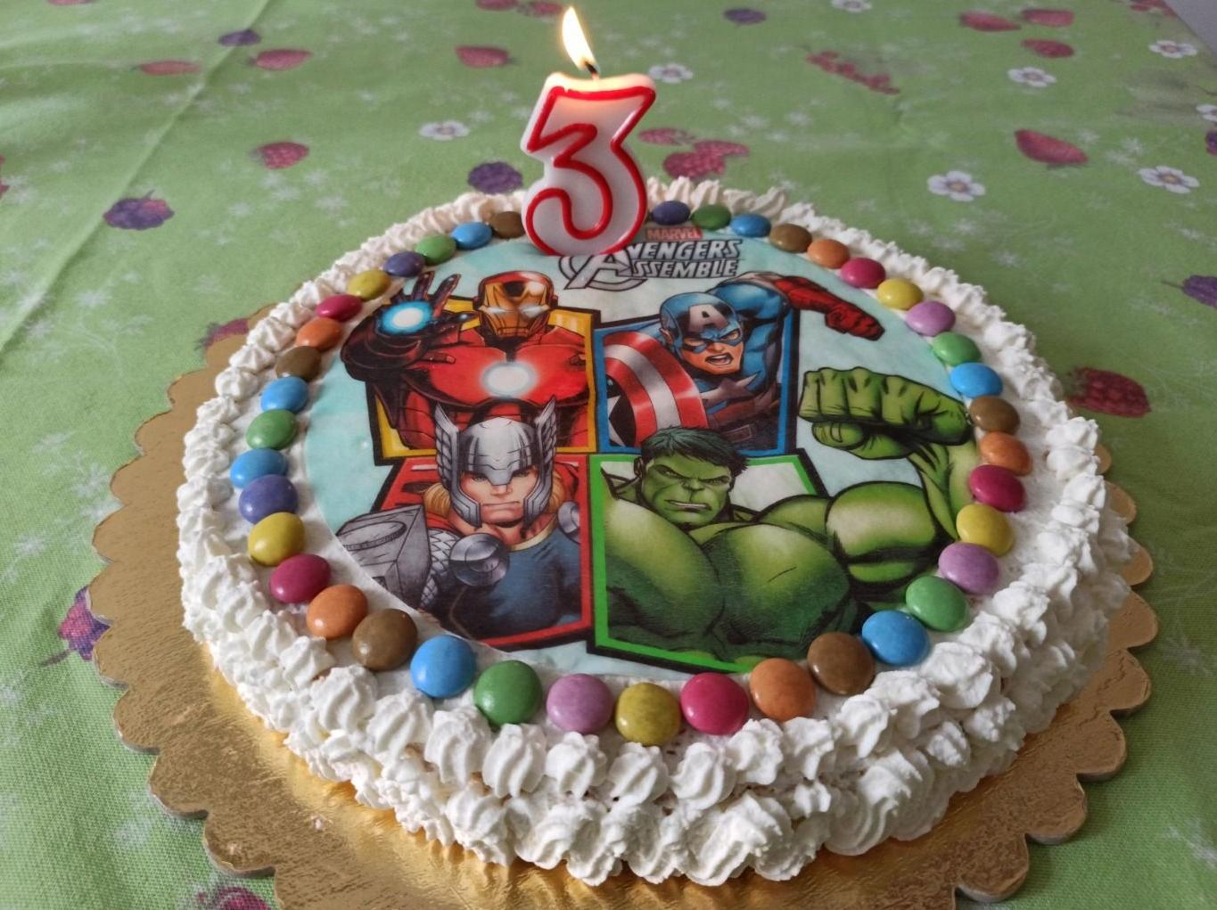 Torta di compleanno degli Avengers