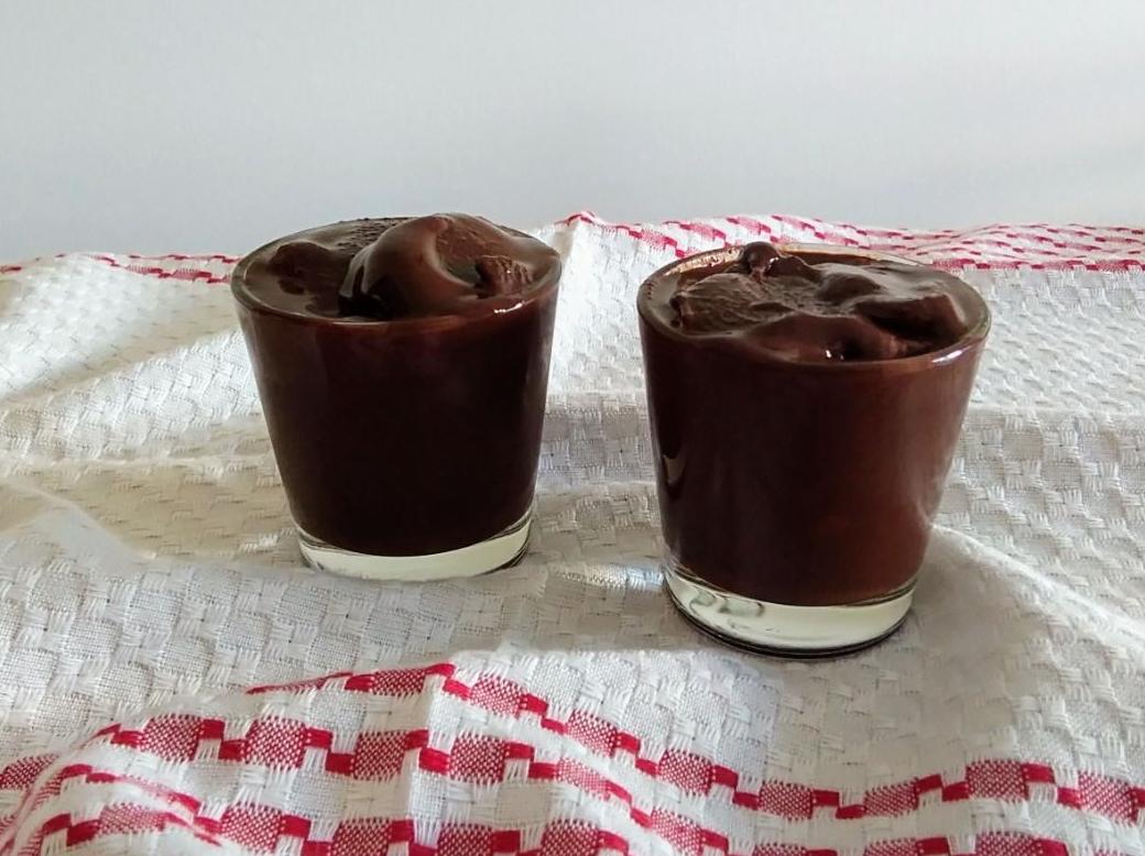 Gelato al cioccolato (senza gelatiera)