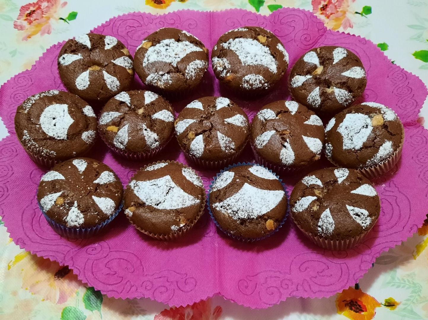 Muffin al cacao e cioccolato bianco